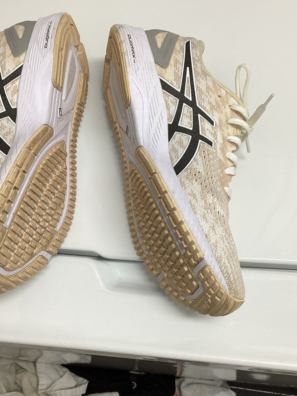 Asics Beige Knit Running Shoes with Black Logo - Picture 6 of 7